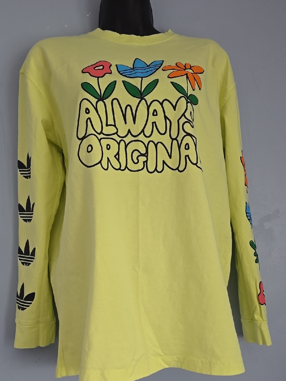 adidas Originals Always Original Floral Graphic Long Sleeve Tee XS Oversized Yel